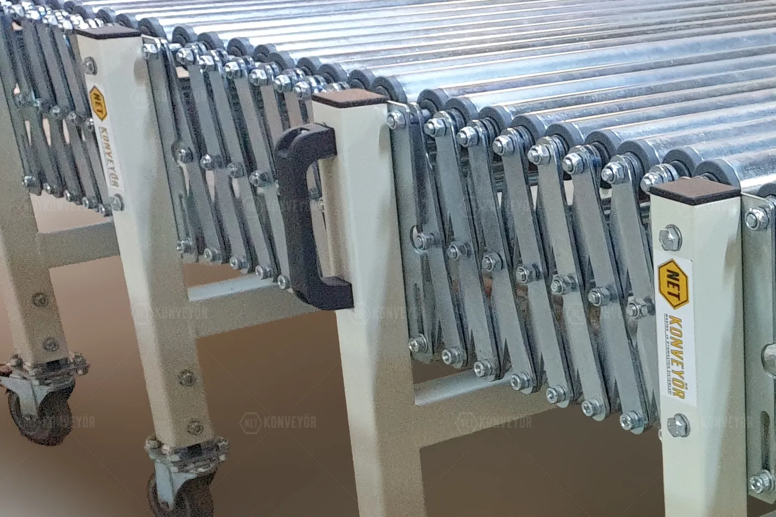 Flexible Roller Conveyor