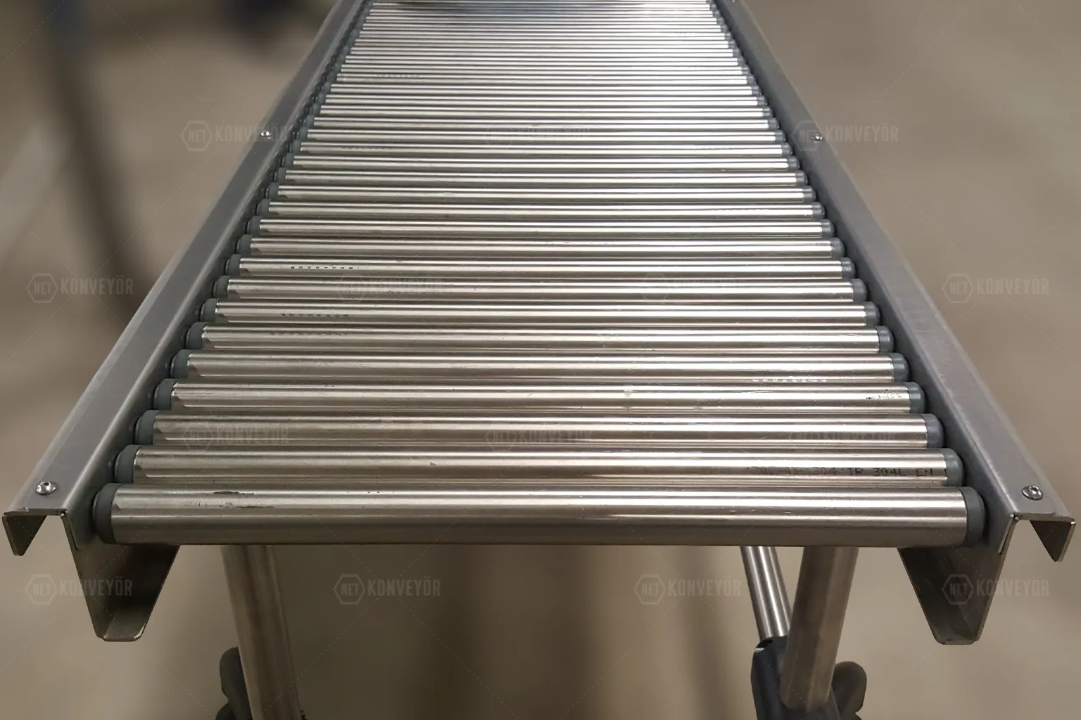 Gravity Roller Conveyor