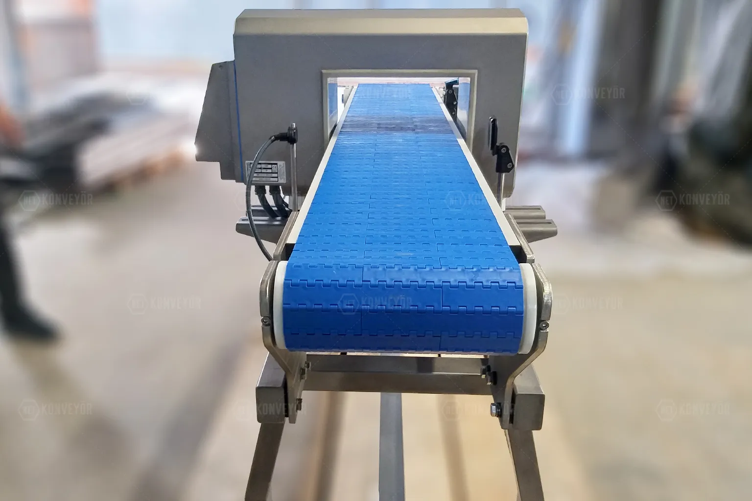 Metal Detector Conveyor